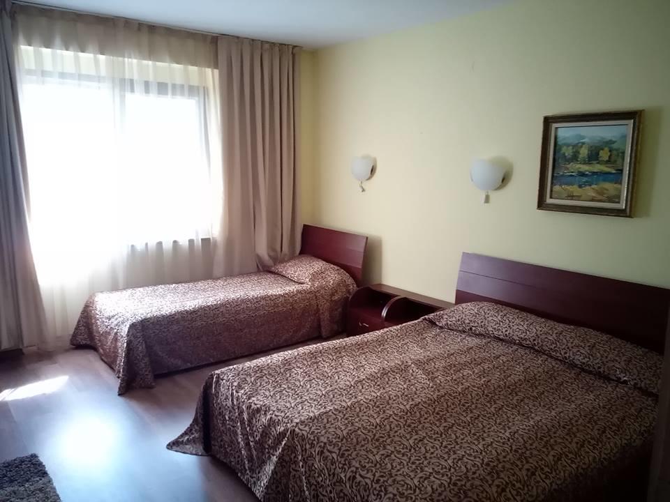 Hotel Varosha Lovetsj Eksteriør bilde